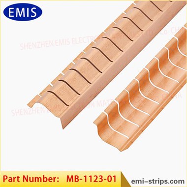 Joint de bande de blindage pour porte IRM